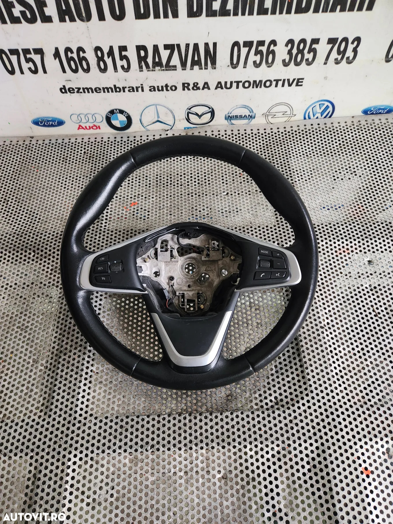 Volan Din Piele Cu Comenzi Bmw Seria 2 F45 F46 X1 X2 F48 F39 An 2014-2018 - 2