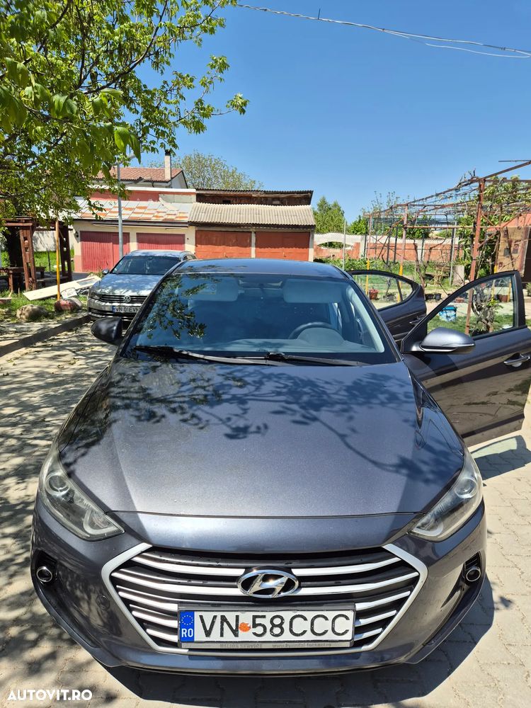 Hyundai Elantra 1.6 MPi Classic - 10