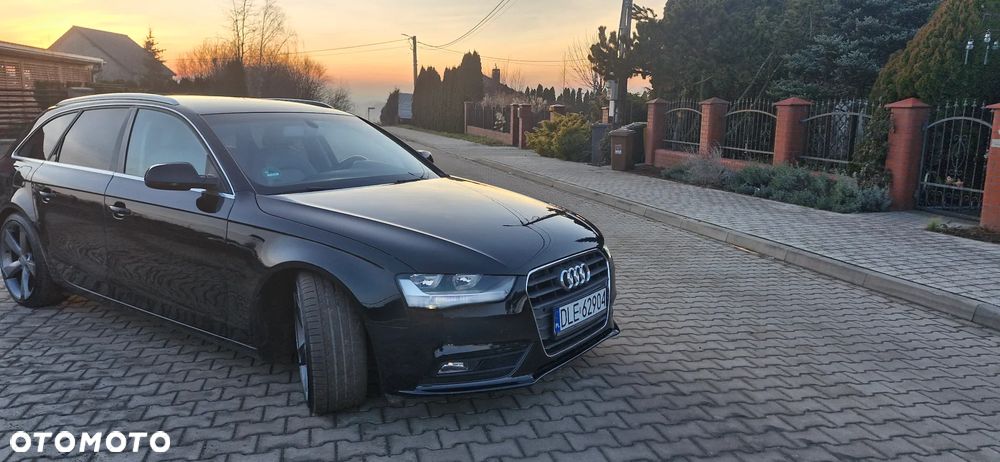 Audi A4 Avant - 11
