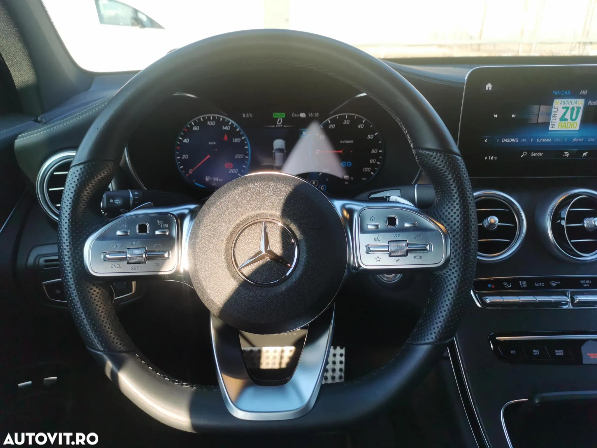 Mercedes-Benz GLC 300 e 4Matic 9G-TRONIC AMG Line - 19