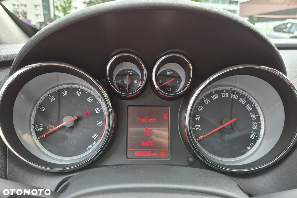 Opel Astra 1.4 Turbo - 10