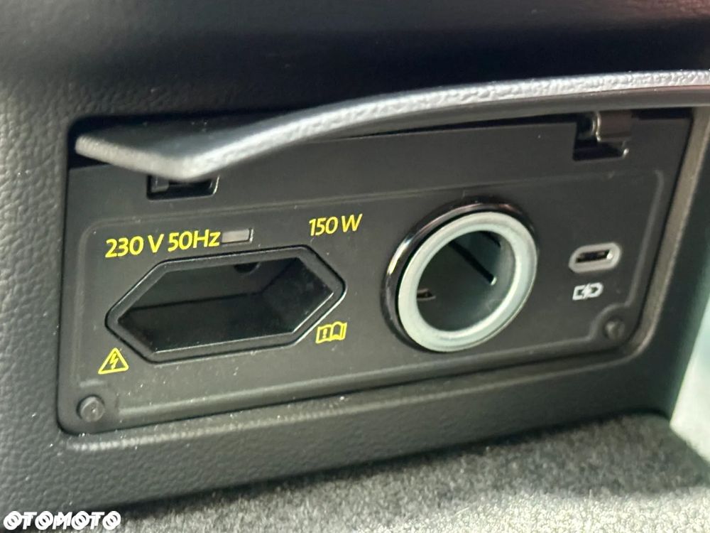 Volkswagen Passat 2.0 TDI SCR DSG Business - 34