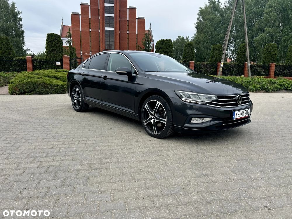 Volkswagen Passat 2.0 TSI Elegance DSG - 2