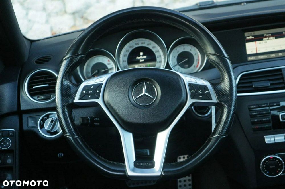 Mercedes-Benz Klasa C 350 BlueEff 4-Matic Avantgarde - 10