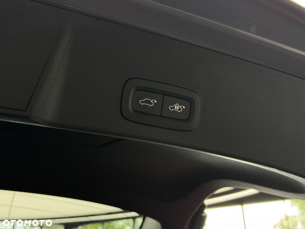 Volvo XC 40 T4 Plug-In Hybrid Core - 20