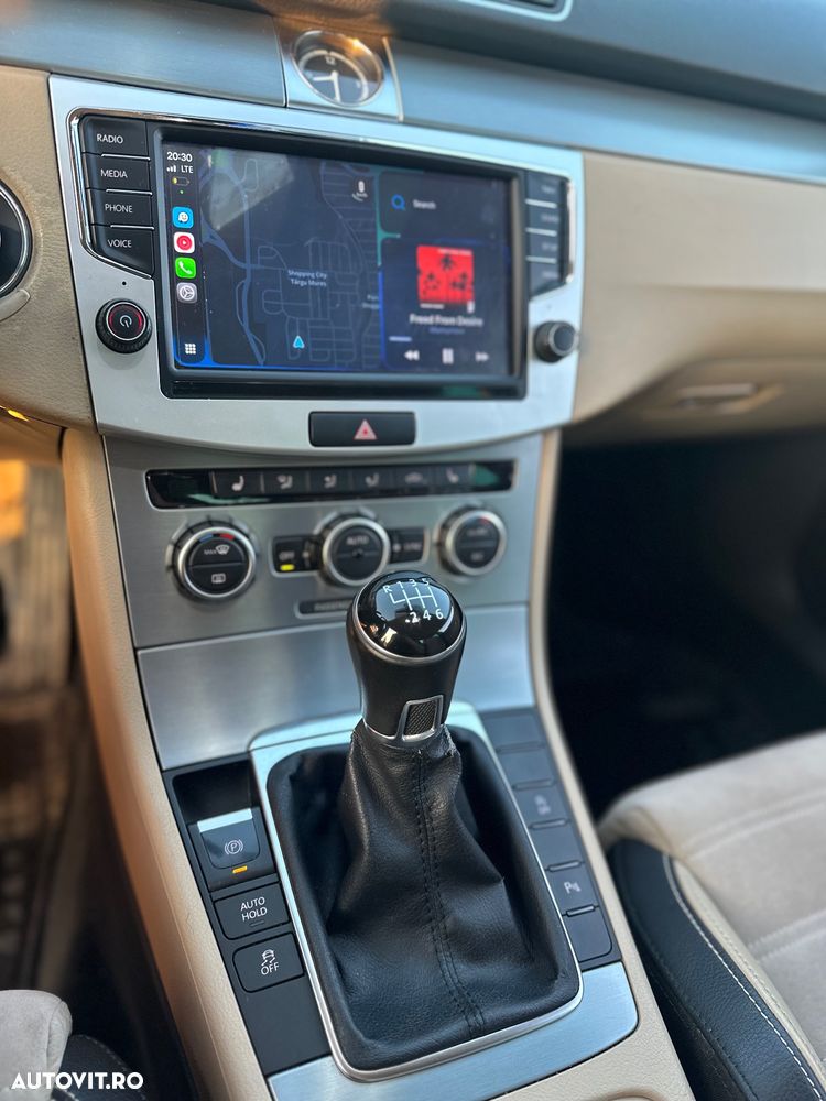 Volkswagen Passat CC 2.0 TDI BMT - 11