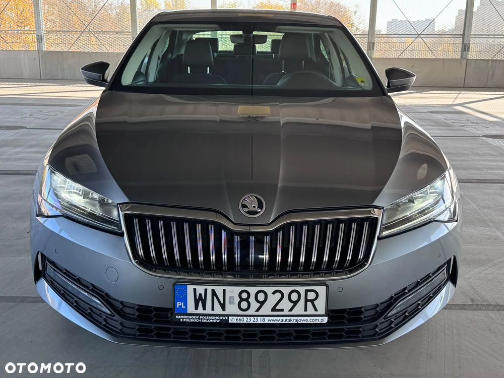 Skoda Superb 2.0 TSI Ambition DSG - 9