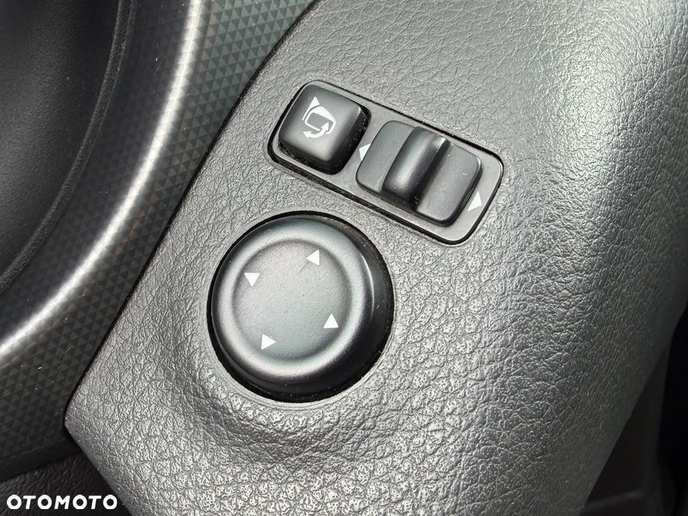 Nissan Qashqai 1.3 DIG-T N-Connecta EU6d - 12