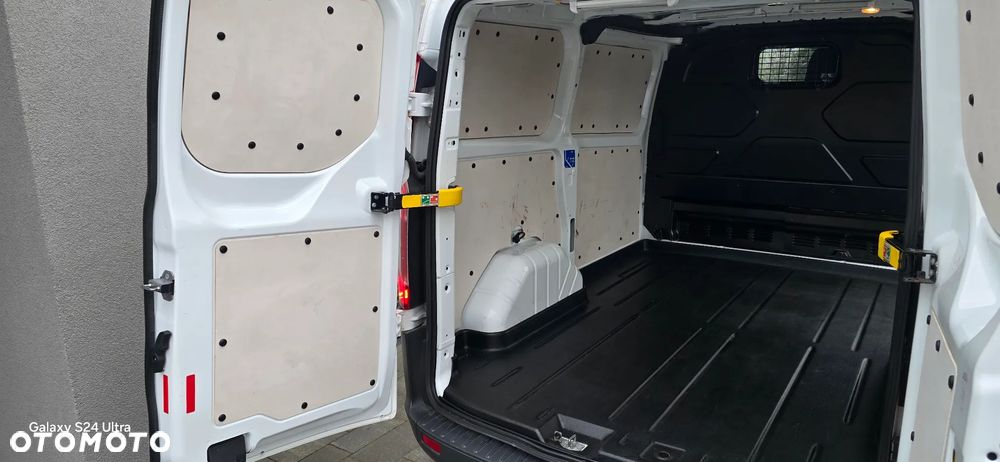 Ford Transit Custom - 10