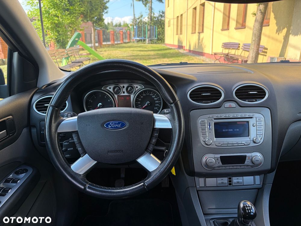 Ford Focus 1.8 Titanium - 32