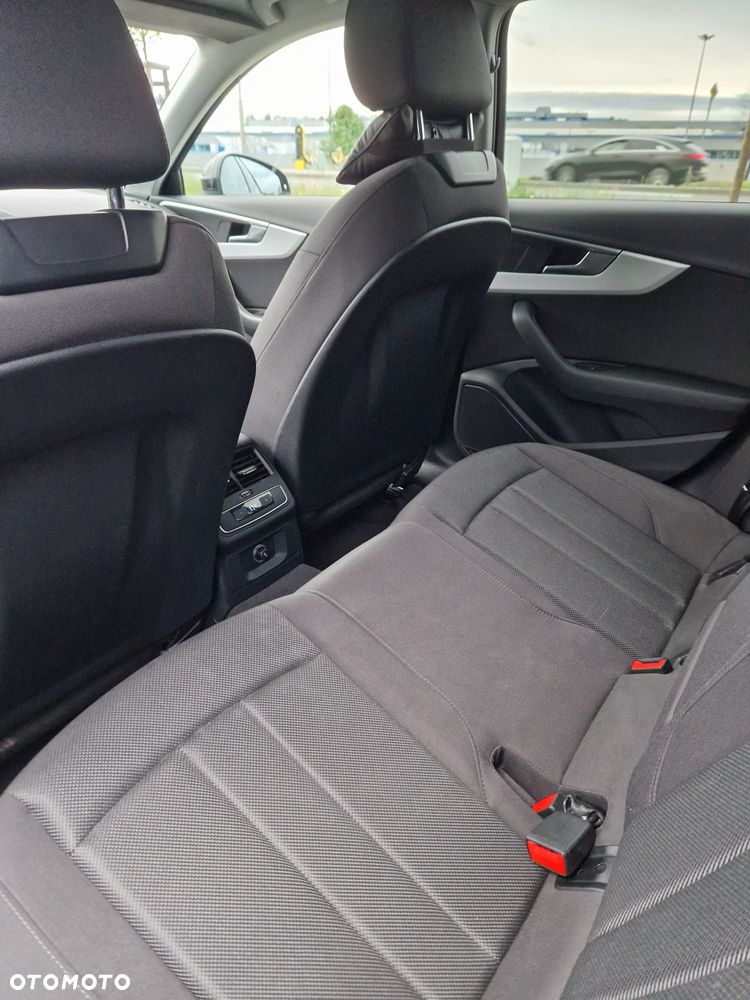 Audi A4 Avant - 16