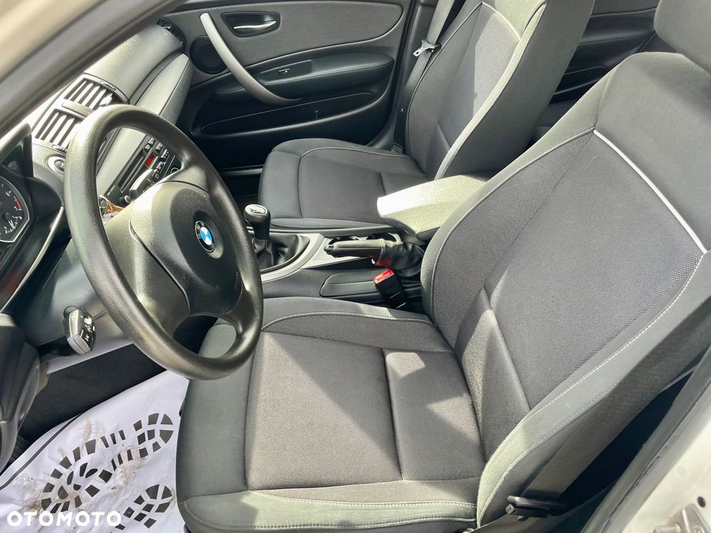 BMW Seria 1 - 29