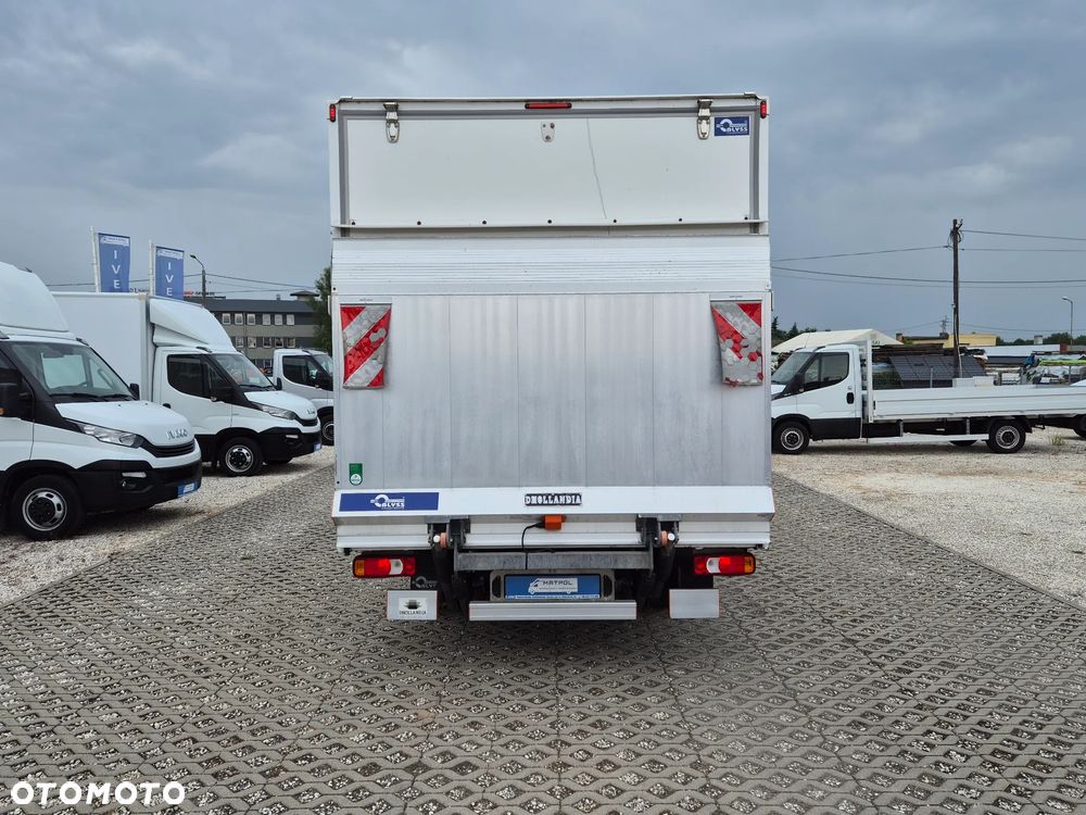 Iveco Daily 35S14 2.3 HPi, kontener 8PAL, winda 750KG, klimatyzacja - 7