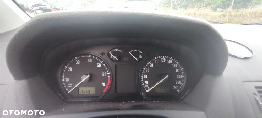 Skoda Fabia 1.4 16V Comfort - 12