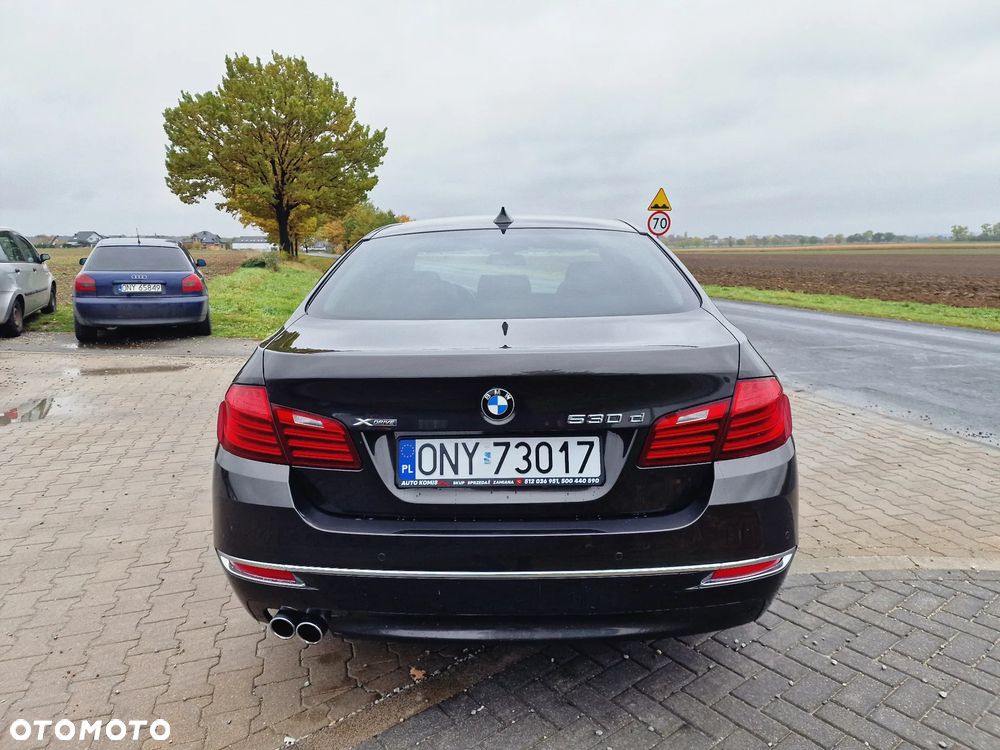 BMW Seria 5 530d xDrive Sport-Aut Luxury Line - 11