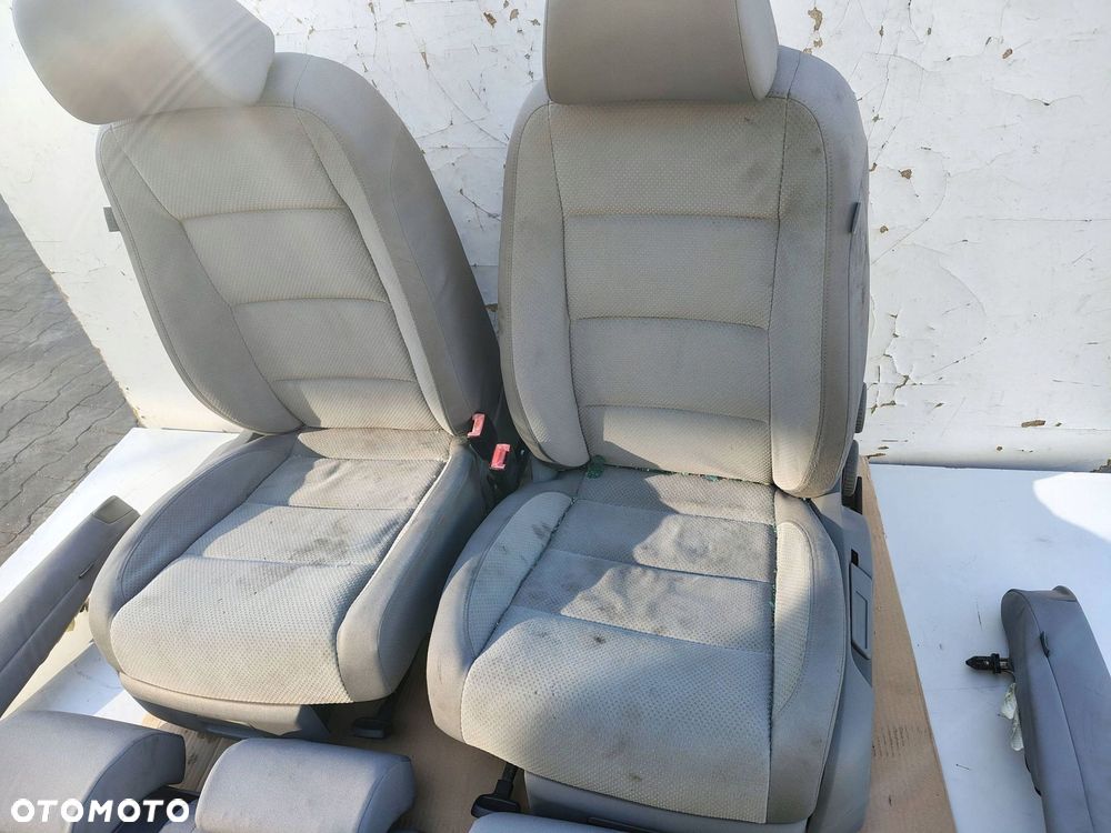 FOTELE SIEDZENIA KOMPLET GRZANE VOLKSWAGEN GOLF 5 V - 5