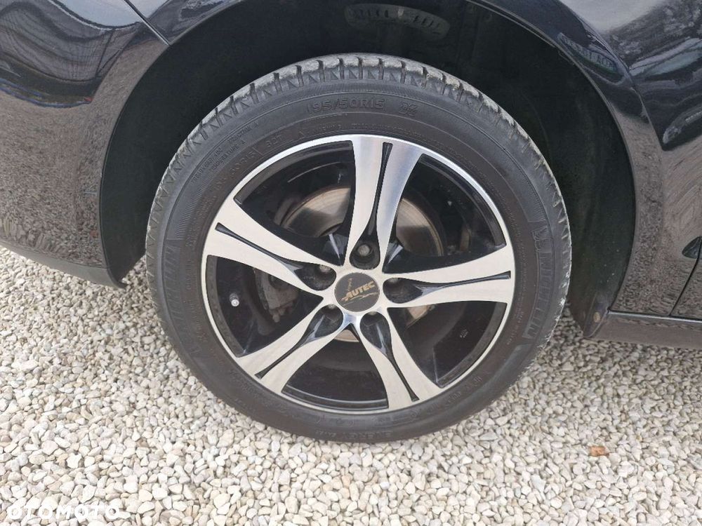 Volkswagen Polo - 29