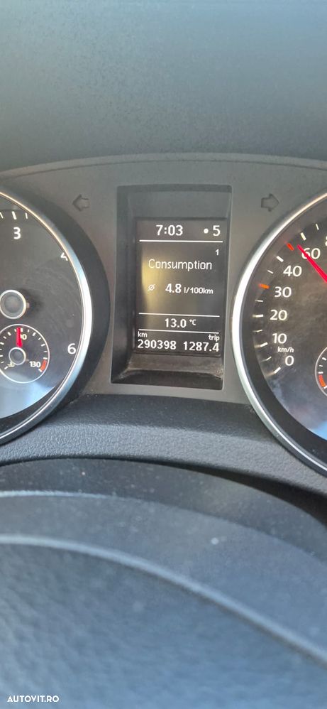 Volkswagen Golf 1.6 TDI DPF Comfortline - 9