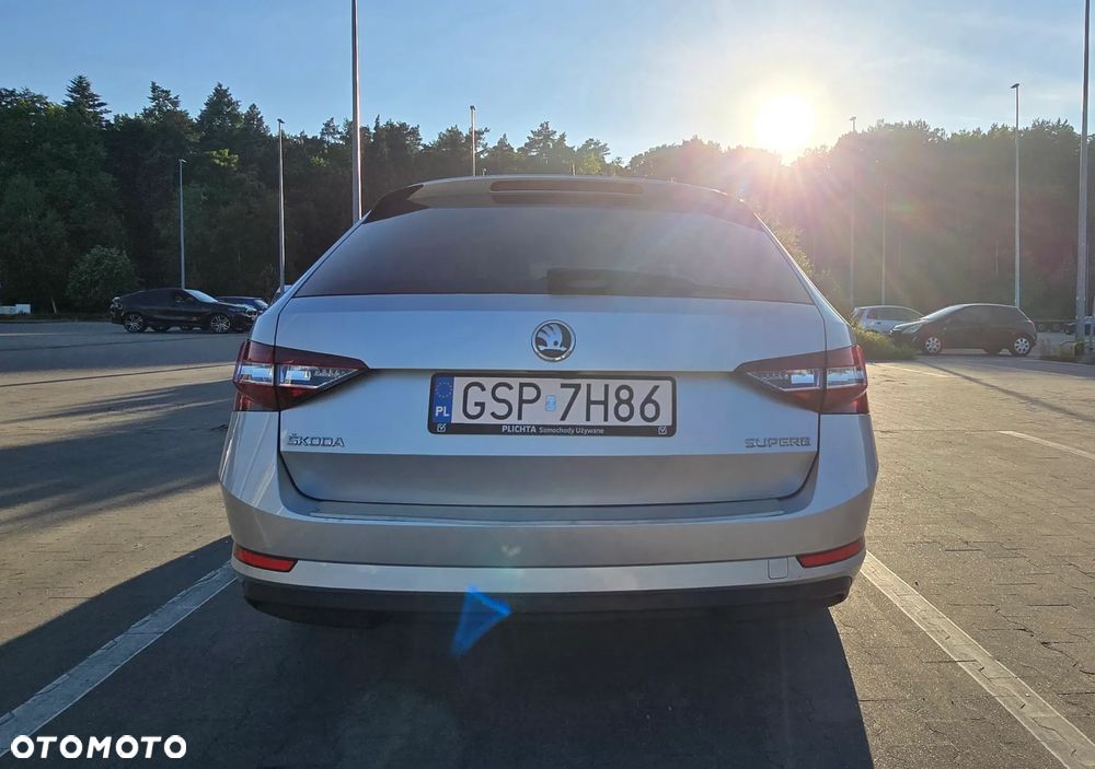 Skoda Superb 2.0 TSI Style DSG - 8