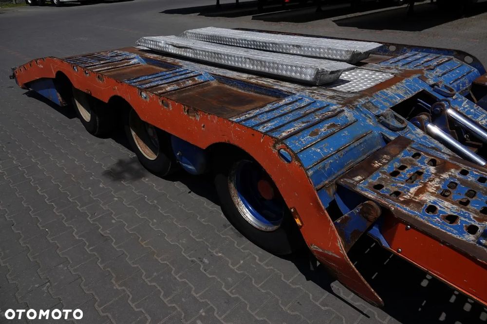 Nooteboom VS-MONT/ VSAT11 / NACZEPA LAWETA / NISKOPODWOZIOWA / 17 M / PODEST HYDRAULICZNY / WCIĄGARKA / SAF - 16