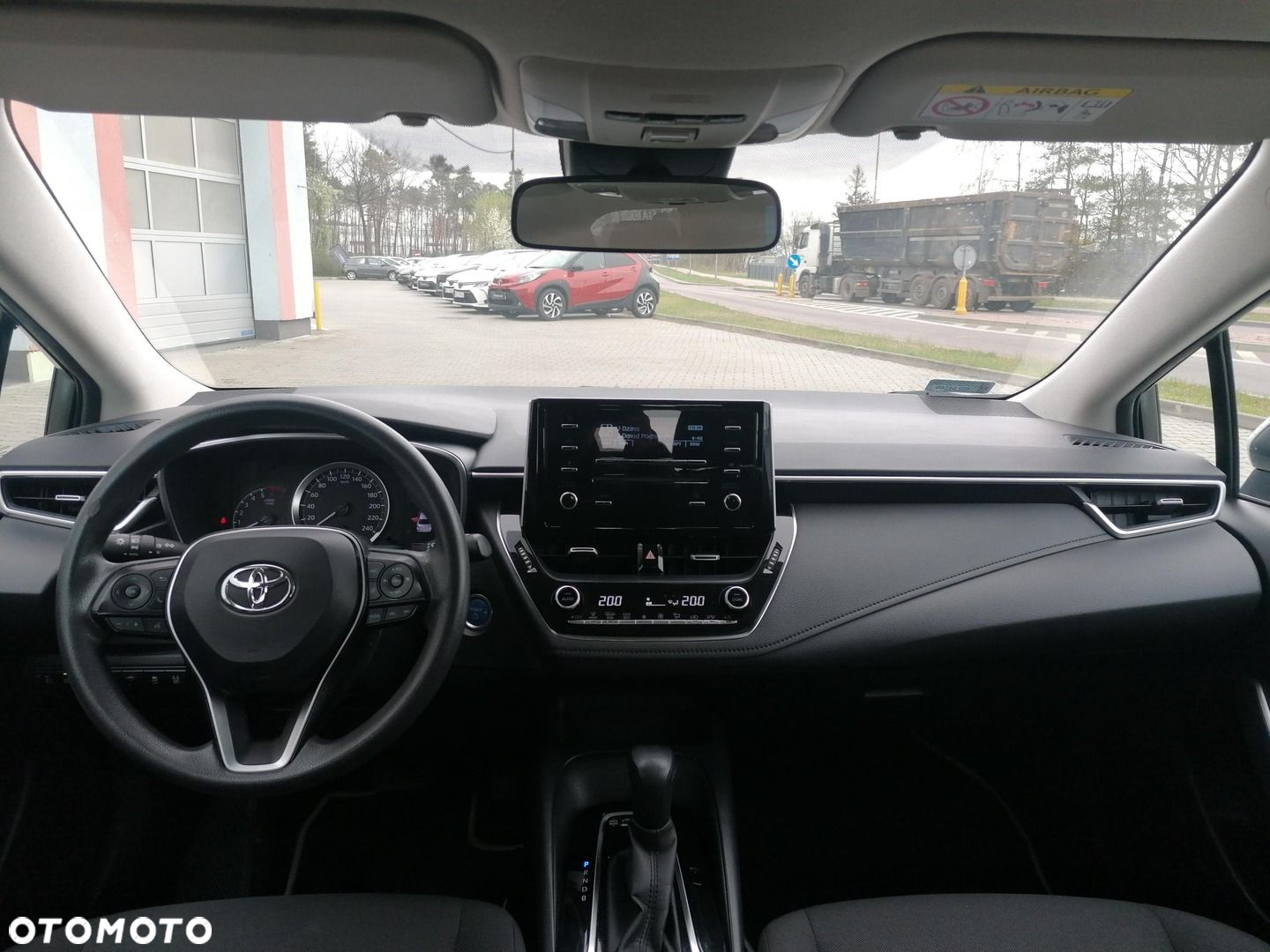 Toyota Corolla 1.8 Hybrid Active - 13