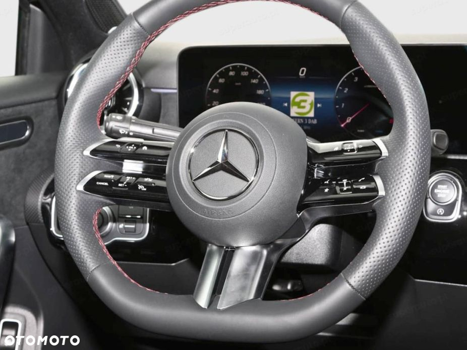 Mercedes-Benz Klasa A 250 4-Matic AMG Line 8G-DCT - 8
