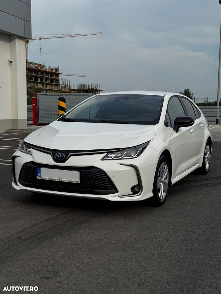 Toyota Corolla 1.8 HSD Business - 8