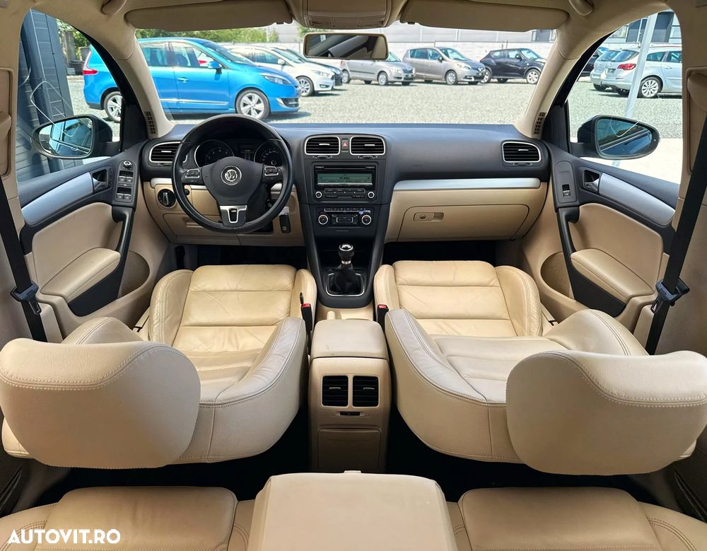 Volkswagen Golf 1.4 TSI Exclusive - 25