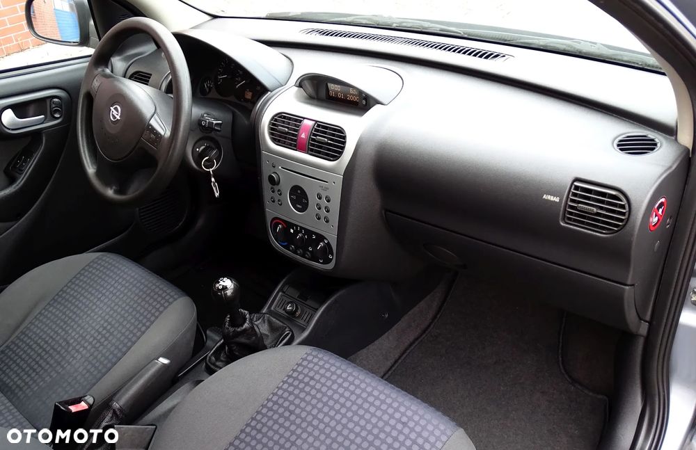 Opel Corsa 1.2 16V Comfort - 16