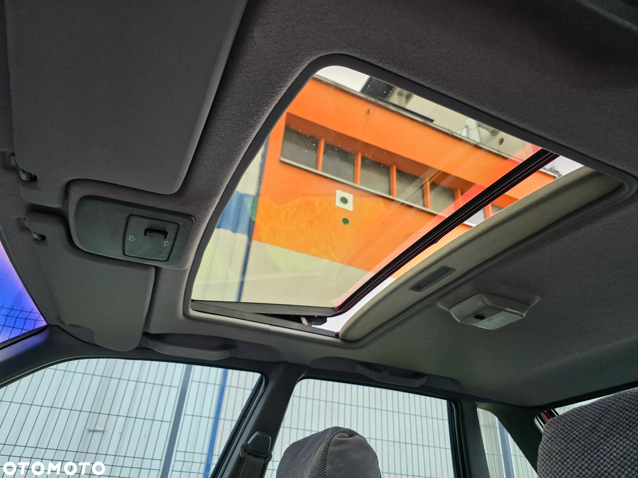 Volvo Seria 400 - 22