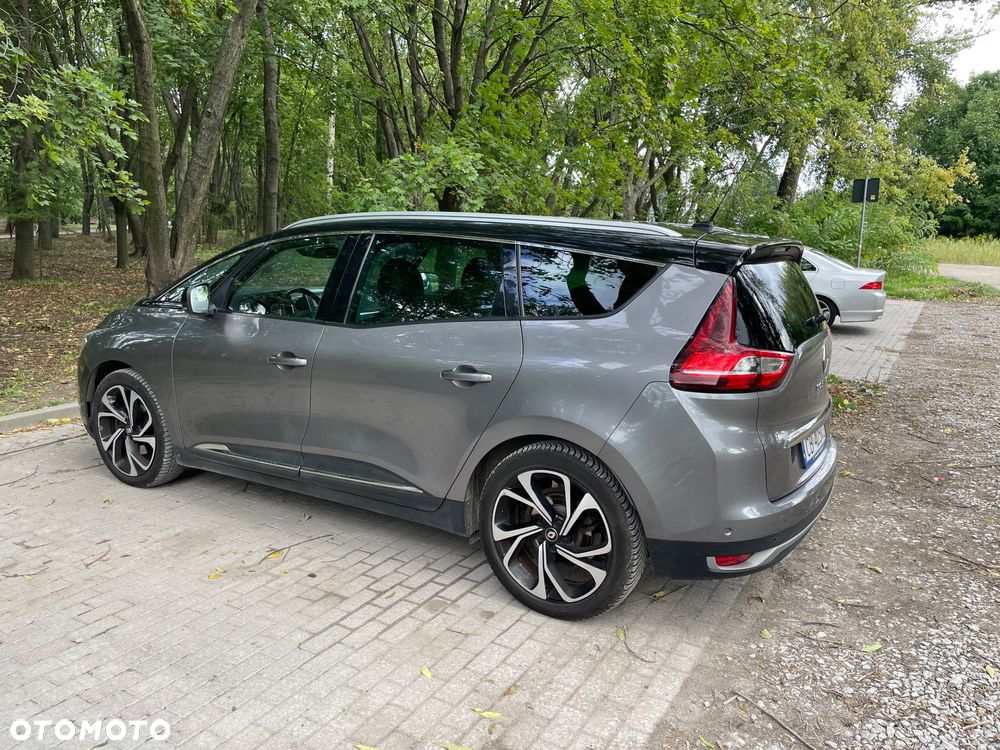 Renault Grand Scenic - 15