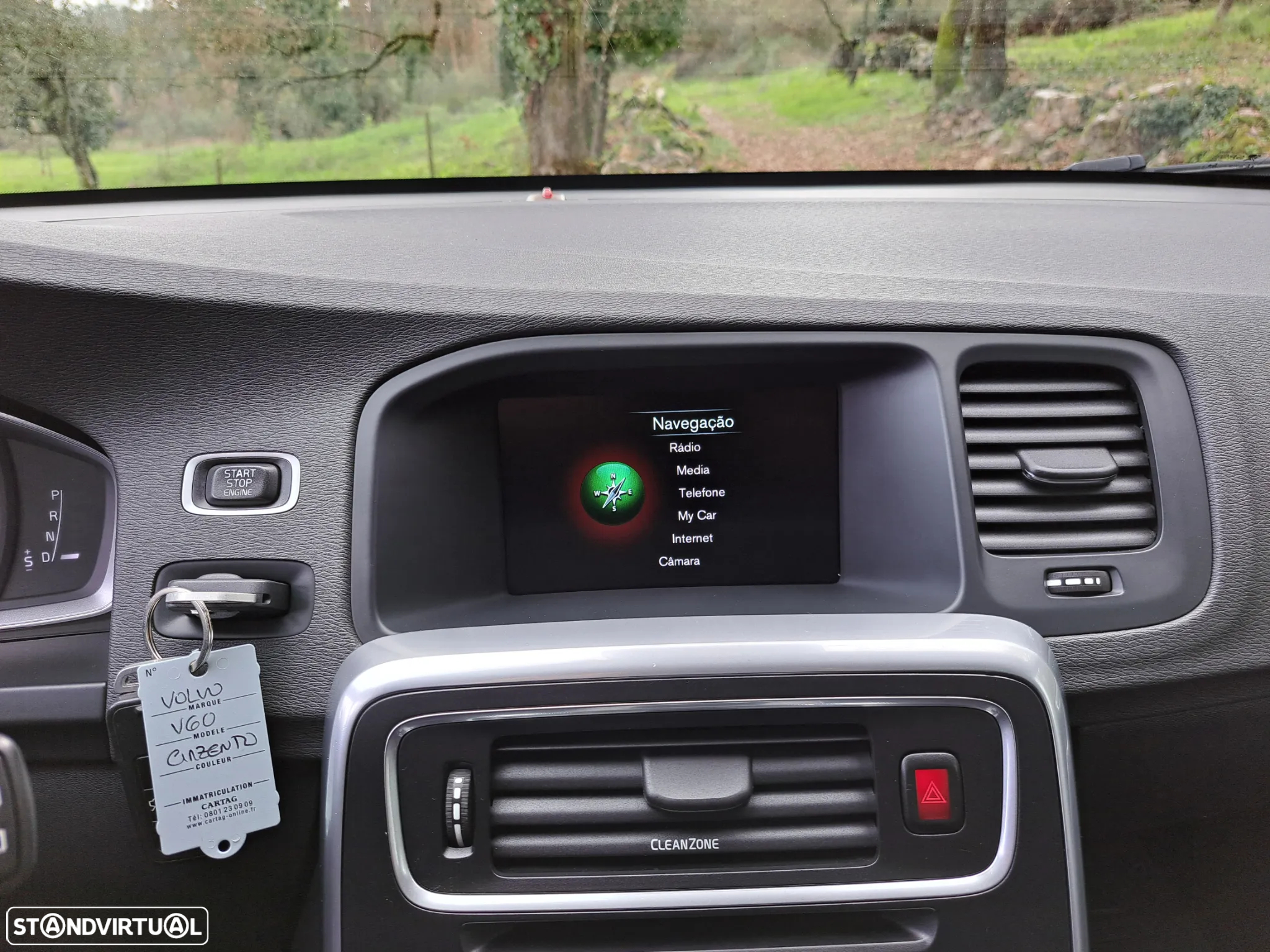 Volvo V60 D4 Geartronic Summum - 25