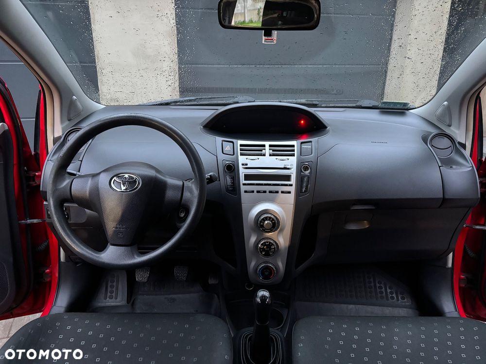 Toyota Yaris - 20
