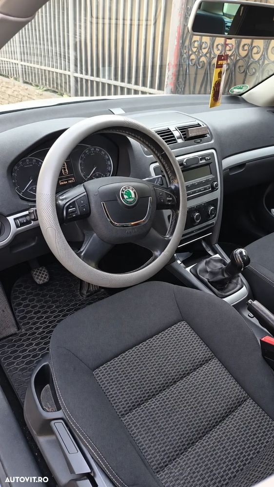 Skoda Octavia 2013 photo 3