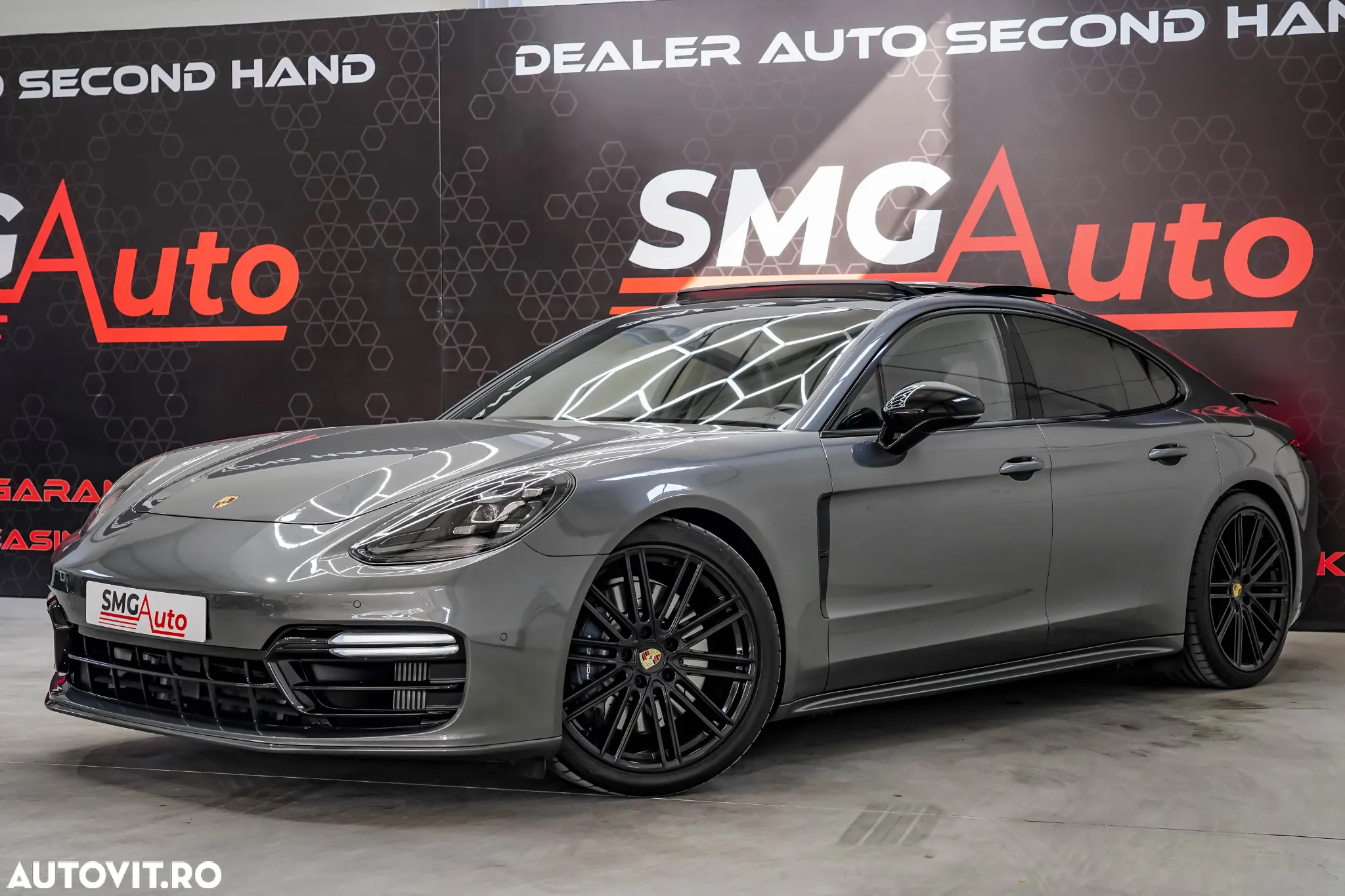 Porsche Panamera 4 E-Hybrid - 29