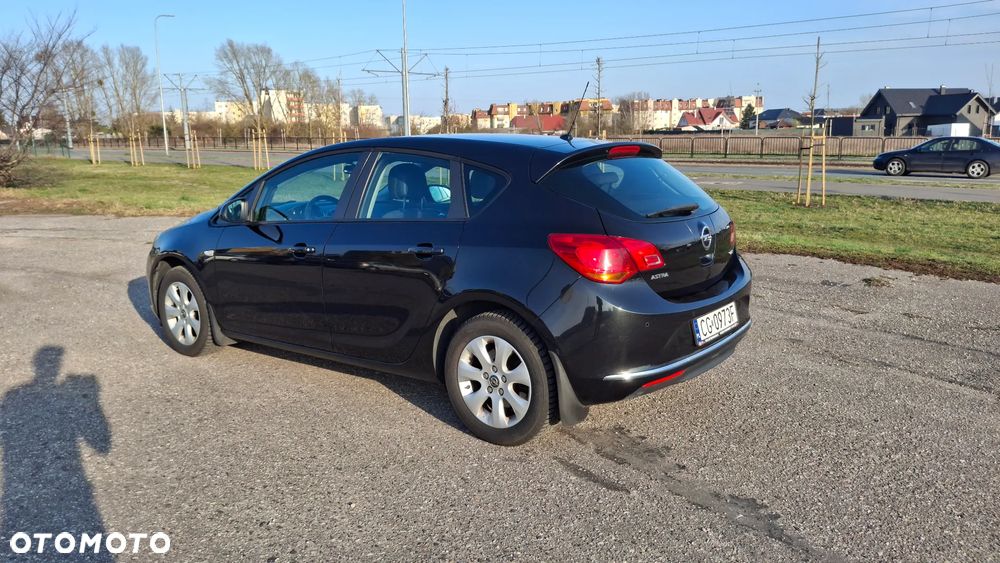 Opel Astra 1.7 CDTI Enjoy - 27