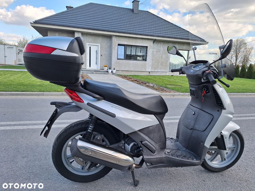 Aprilia Sportcity - 4