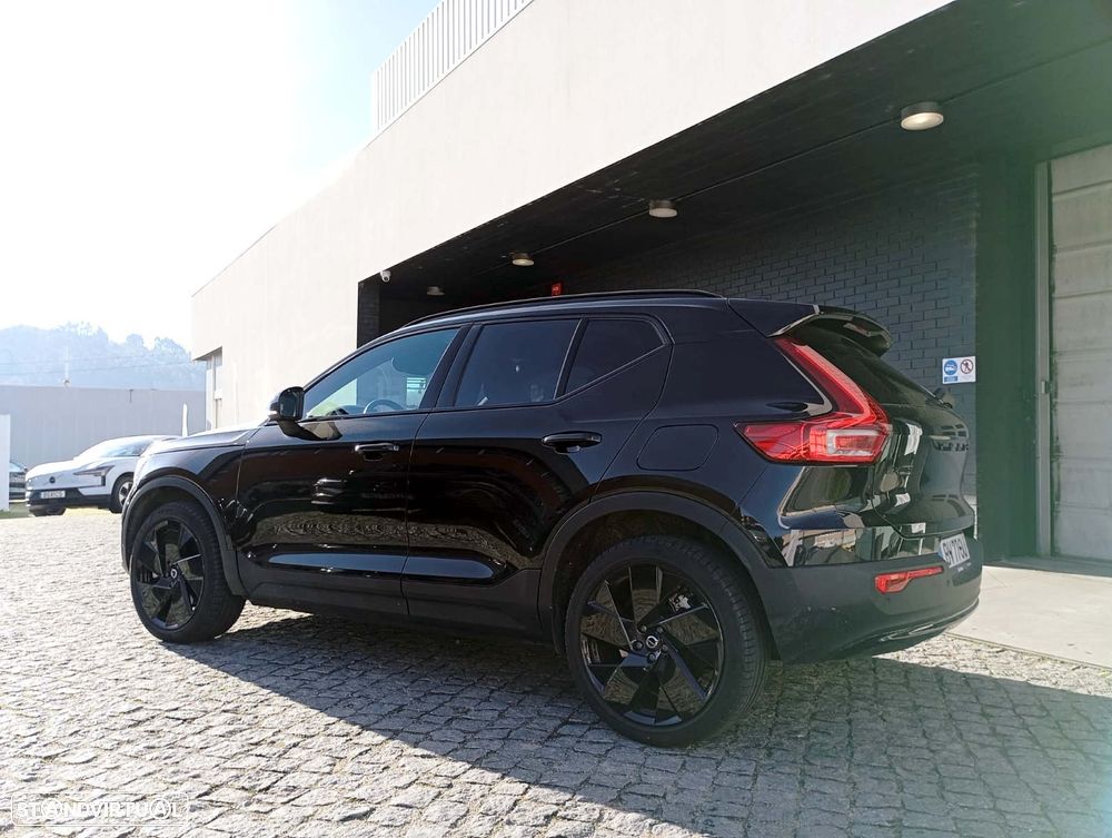 Volvo EX40 82 kWh Single Motor Extended Range Black Edition - 5