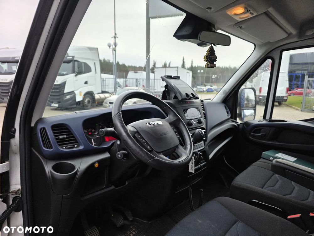 Iveco 50C15 plandeka + winda 10EP Tylko 38000 km ! Krajowy Pierwszy Właściciel dmc 3500 kg ! - 5