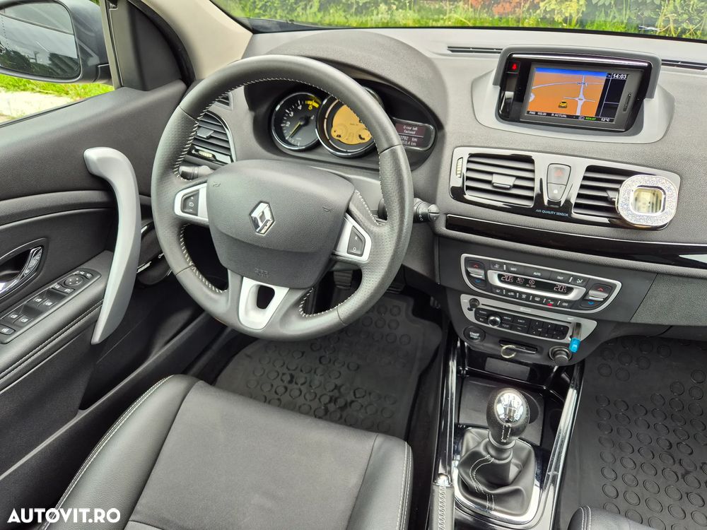 Renault Megane ENERGY dCi 110 Start & Stop Bose Edition - 11