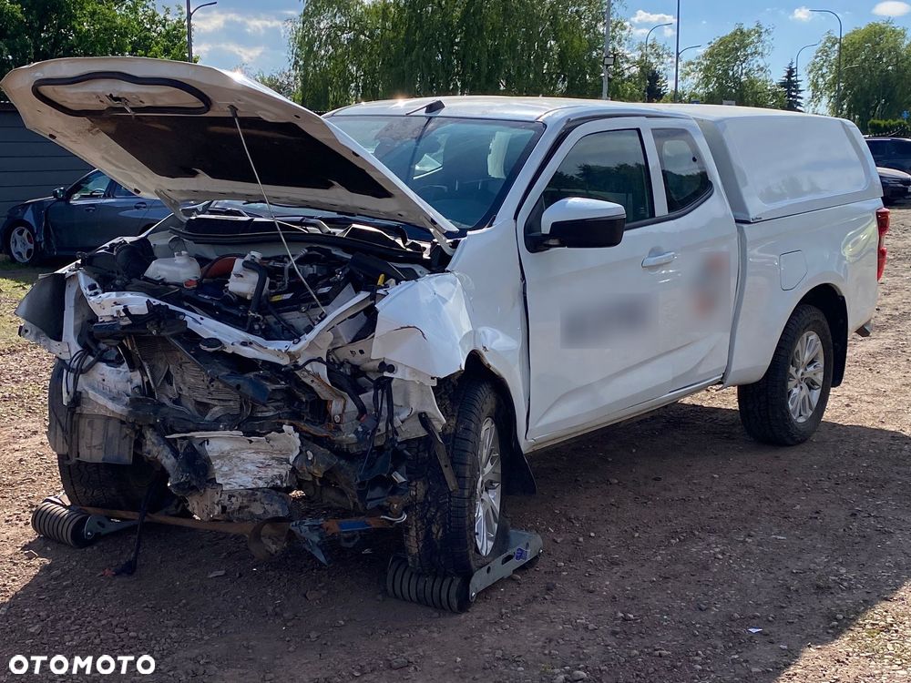 Isuzu D-Max 1.9 DC L - 13