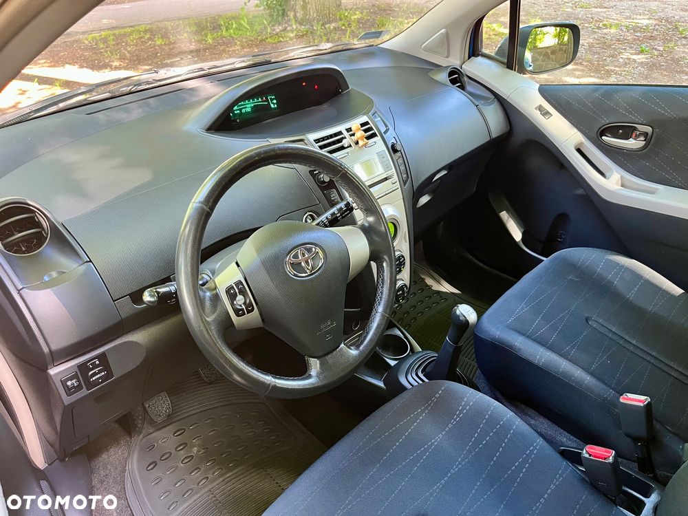 Toyota Yaris 1.3 Luna Hit - 20