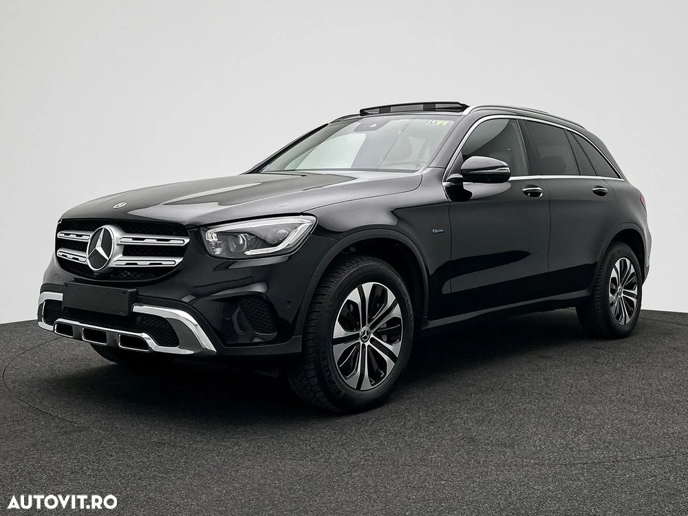Mercedes-Benz GLC 300 e 4MATIC - 29