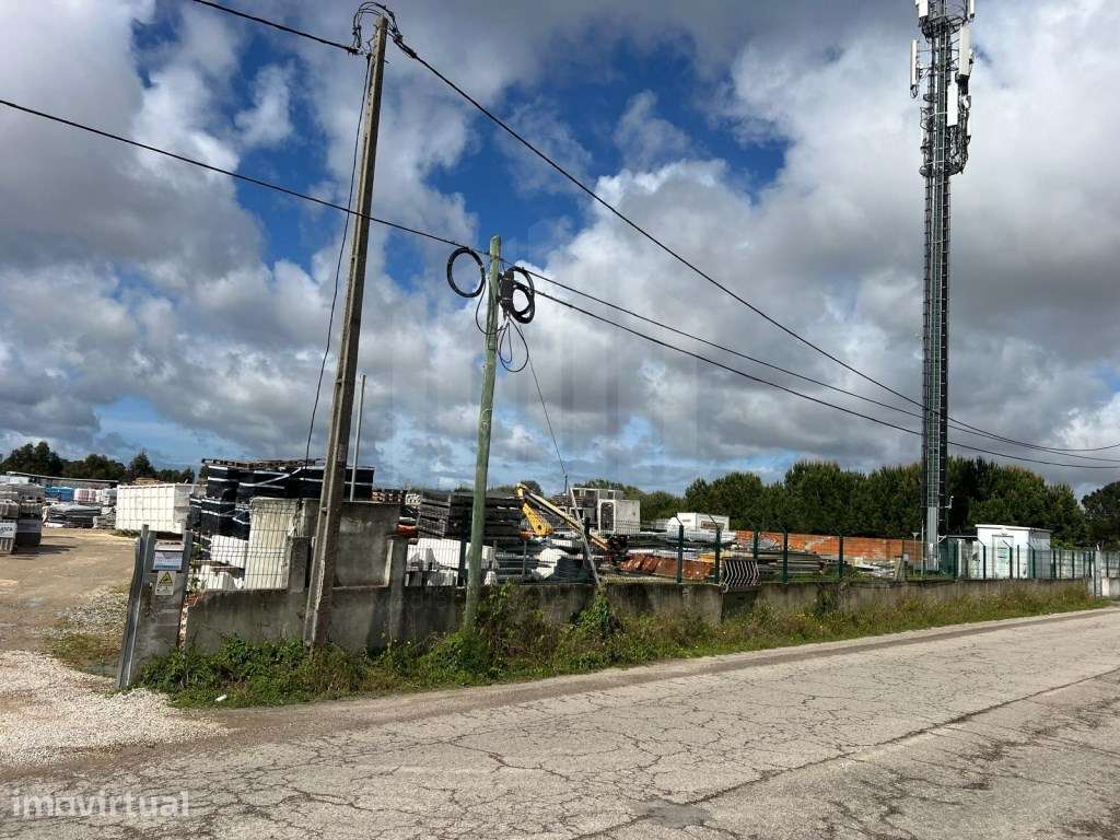 Terreno industrial com 5000 m2 para venda em Vila Amélia - Grande imagem: 2/4