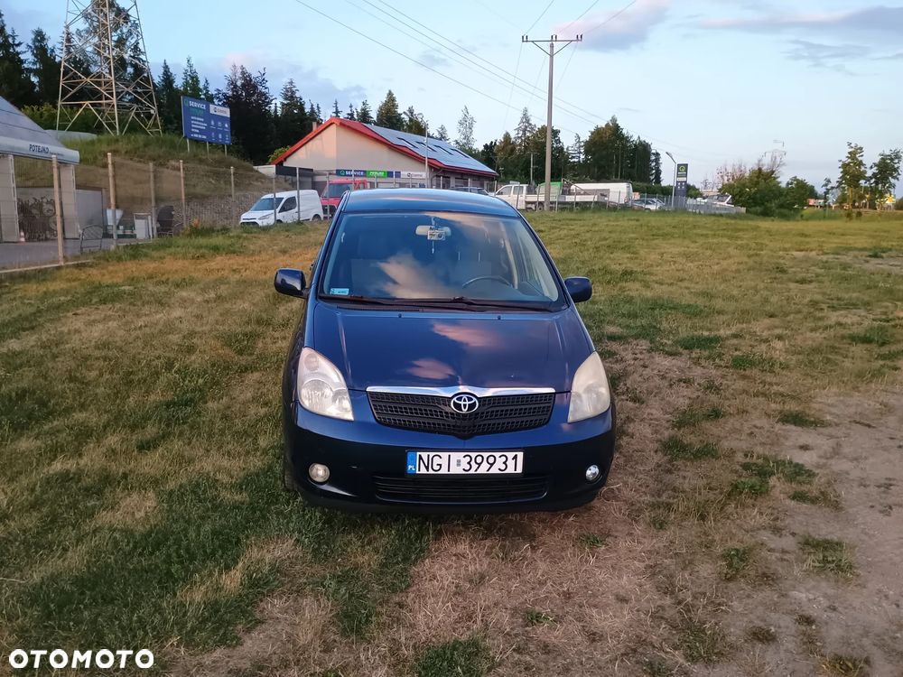 Toyota Corolla Verso 2.0 D-4D - 2
