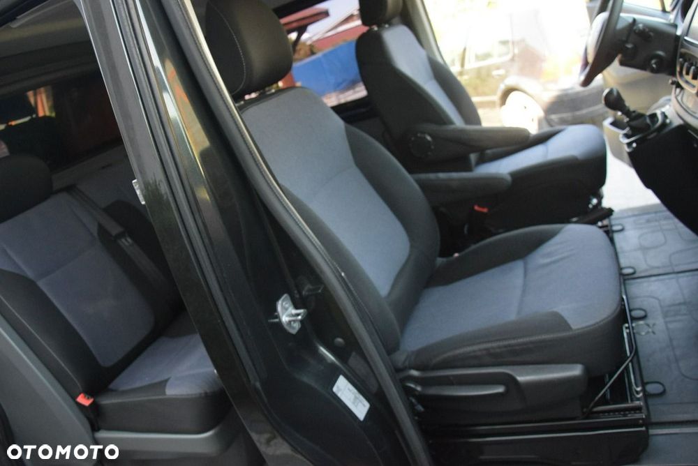 Opel Vivaro - 40