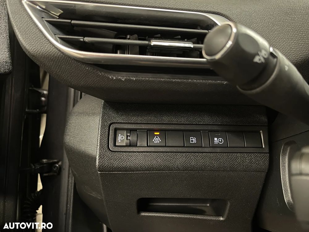 Peugeot 3008 225 e-EAT8 Allure Pack - 27