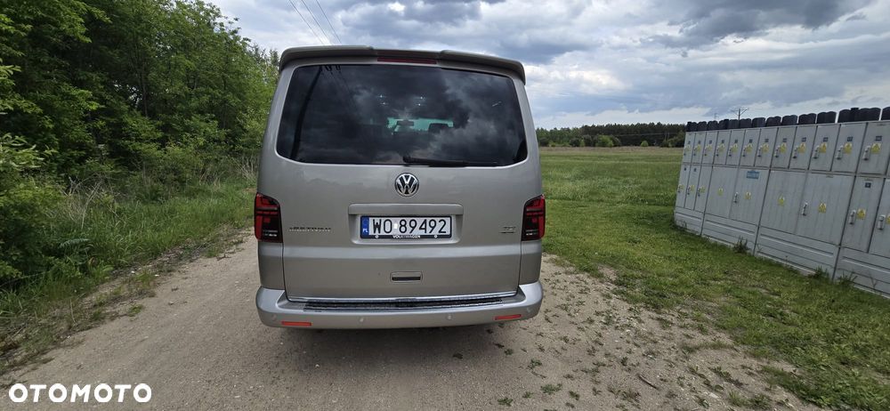 Volkswagen Multivan - 10