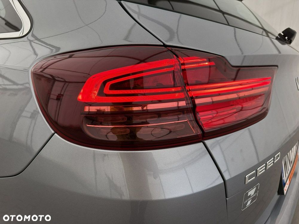 Kia Ceed - 30