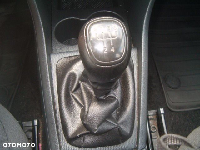 Skoda RAPID - 28